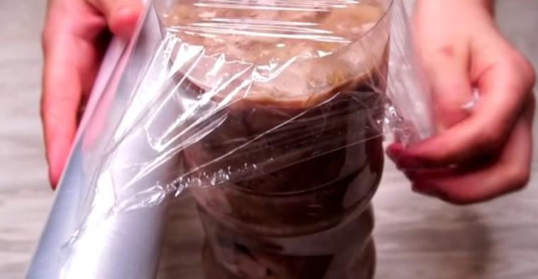 Варимо рульку в каструлі і формуючи в пляшці. Домашня ковбаса з суцільного м'яса