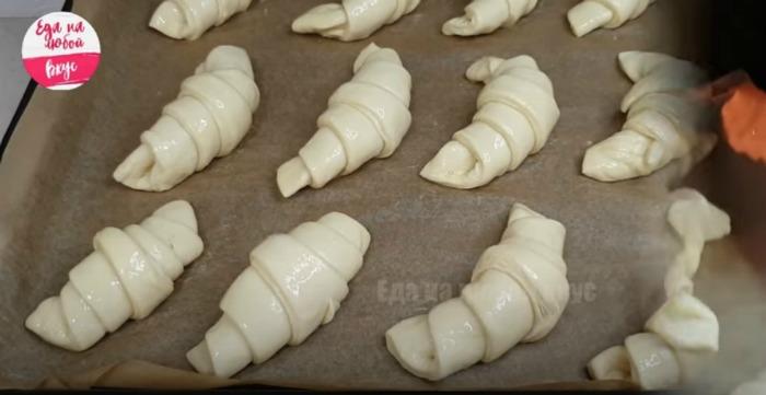 Більше не витрачаю на круасани цілий день. Так просто і бюджетно ми їх не готували