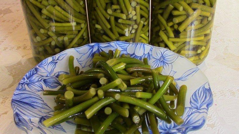 Навіть не думайте викидати часникові стрілки. Показую, що з ними можна зробити