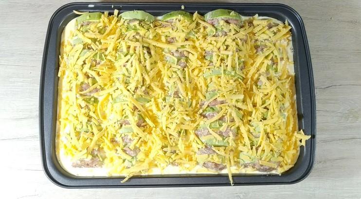 Кабачки запечені в духовці з м'ясом і сиром