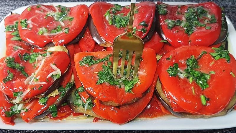 Гості розібрали за секунду! Найсмачніша закуска з баклажанів та перцю