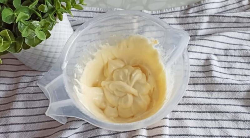 Неймовірно смачний брауні з сиром і вишнями