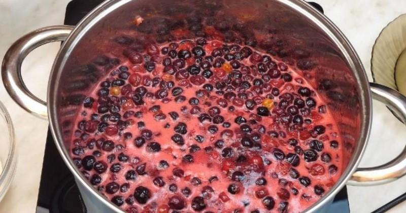 Густе смородинове варення з апельсином