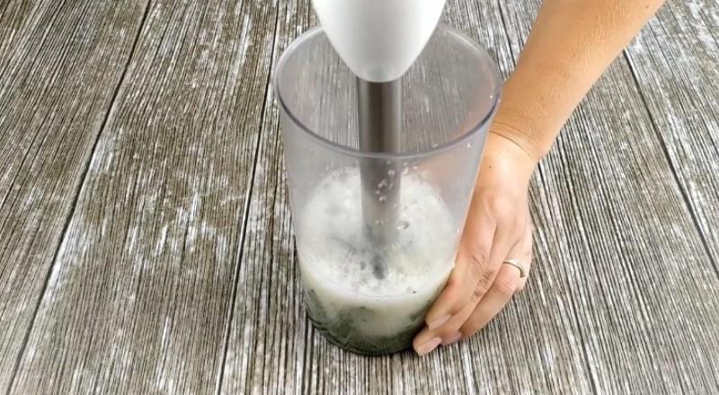 Домашній мохіто смачніший ніж у кафе. Готується не складно