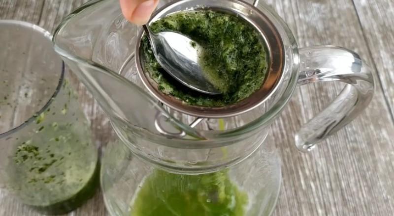 Домашній мохіто смачніший ніж у кафе. Готується не складно