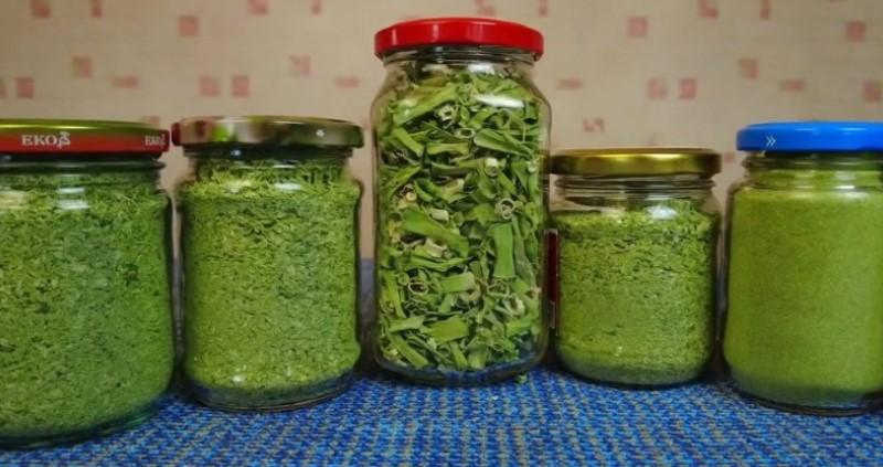 Універсальна приправа із зеленої цибулі: для супів, м’яса та рагу