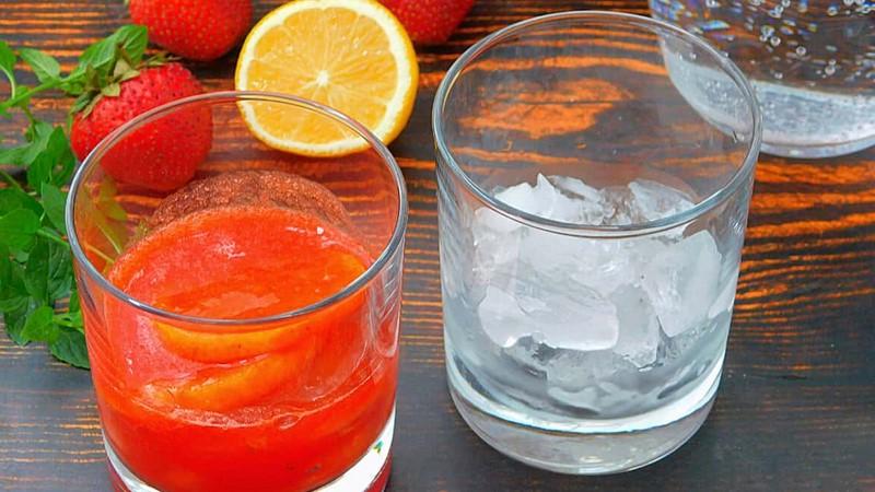 Смачний полуничний лимонад: готуємо справжній літній освіжаючий напій