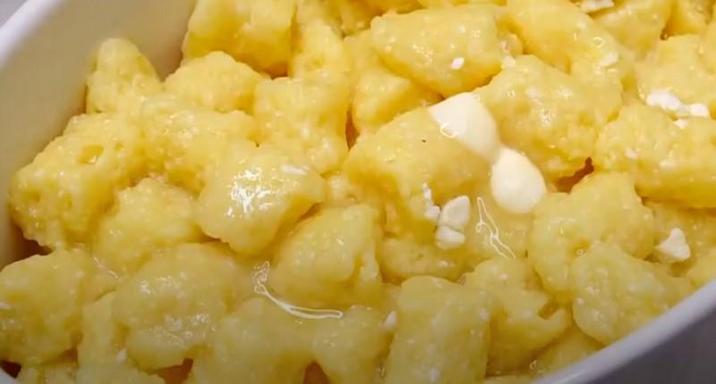 60 штук за 20 хвилини. Новий спосіб приготування лінивих вареників