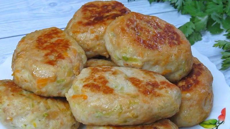 Їх їж і ще хочеться. Літні котлети з кабачком