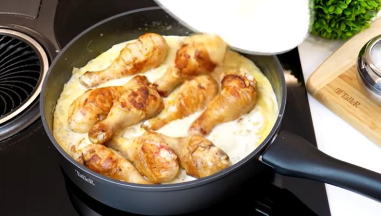 Курочка на сковороді “Їж хоч губами”. Приготувати “Смачніше” просто неможливо