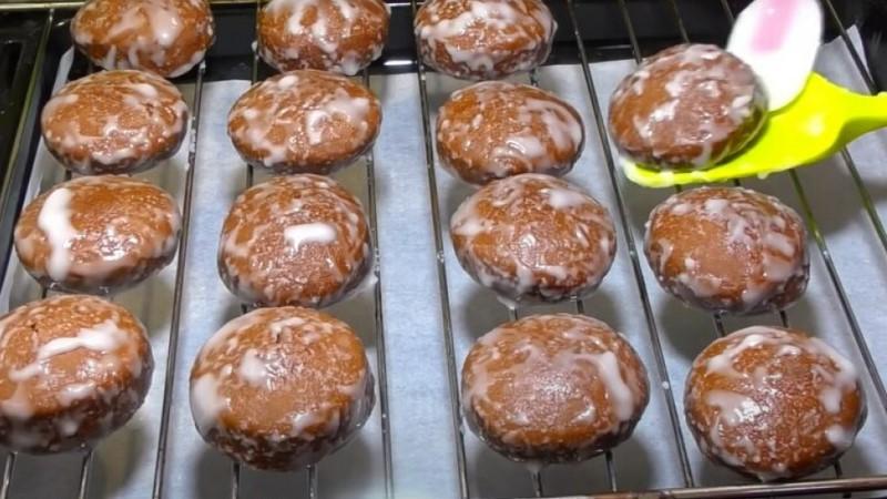 Кращого рецепту ще не зустрічала. Домашні шоколадні пряники із цукровою глазур'ю