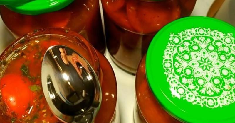 Мариновані помідори половинками на зиму