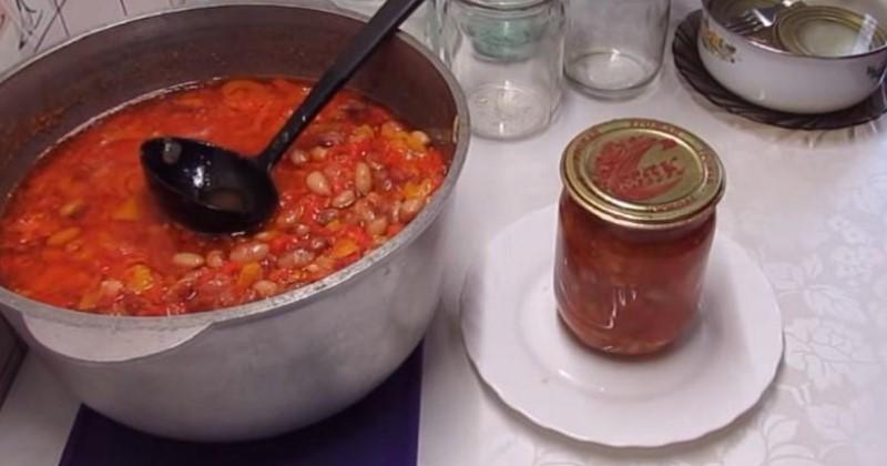 Квасоля по-монастирськи з овочами на зиму