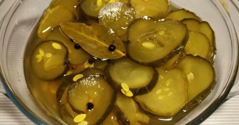 Мариновані огірки з діжонською гірчицею на зиму
