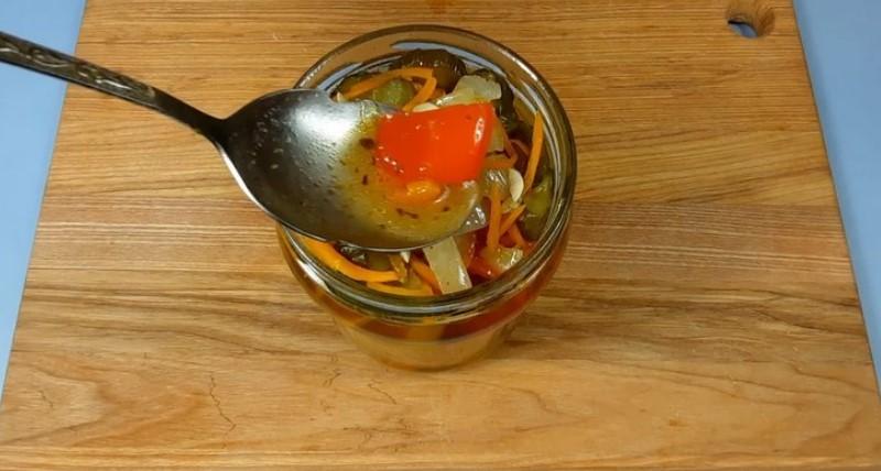 Овочевий салат по-корейськи на зиму