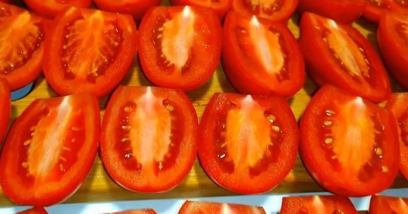 Мариновані помідори половинками на зиму