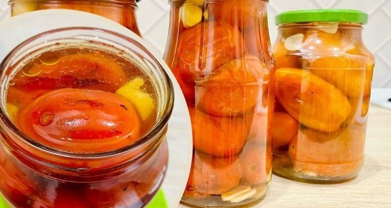 Спочатку помідори смажу, а потім мариную на зиму без стерилізації