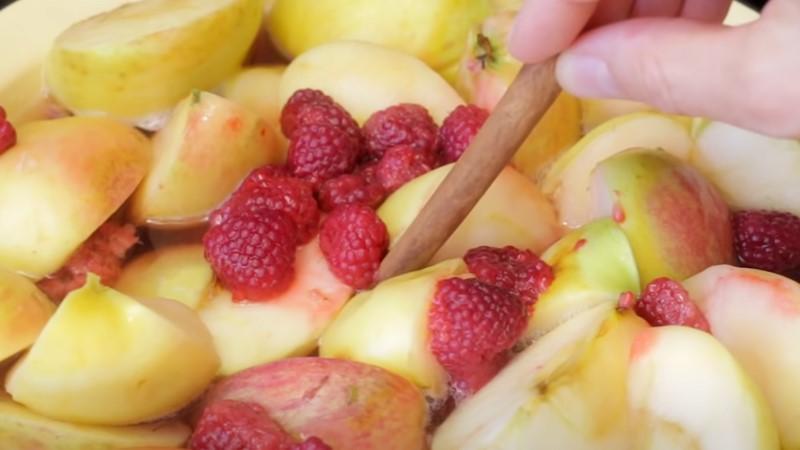 Яблуневе желе на зиму без желатину