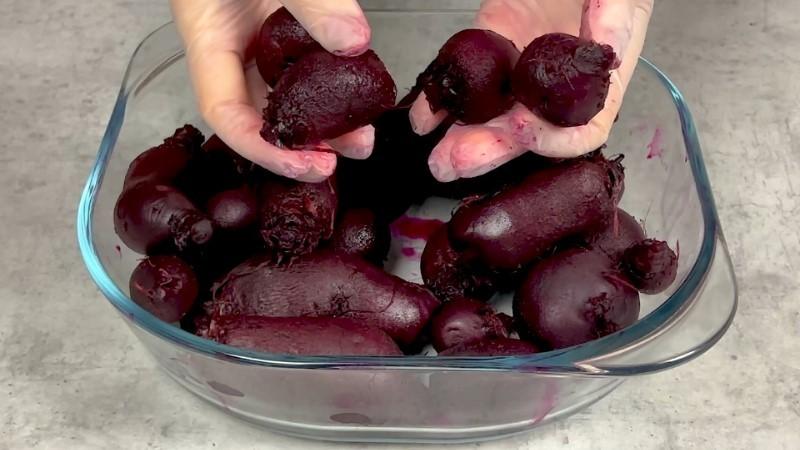 Заготівля буряків на зиму: простий рецепт для салатів та борщу