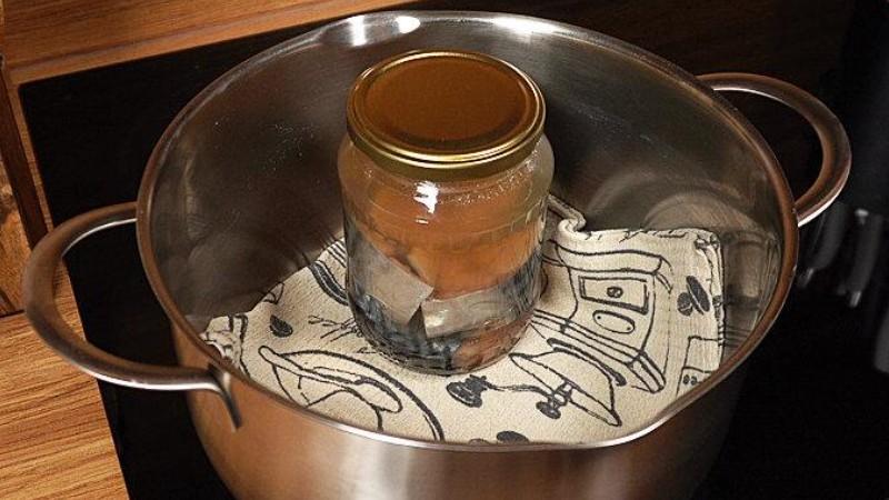 Консерва зі скумбрії: просто кладу рибку в банку, корисно і смачно дуже