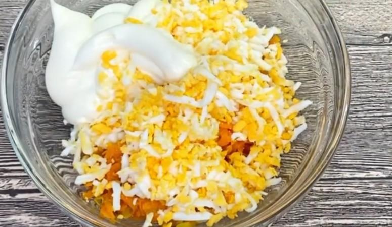 Рулет з курячої печінки: ароматна і дуже смачна страва на будь-який стіл