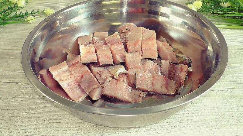 Коли мені хочеться смачного оселедця я мариную його особливим способом