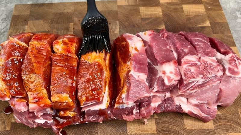 Просто викладаю хурму на м’ясо – і в духовку: яскрава, святкова і смачна страва