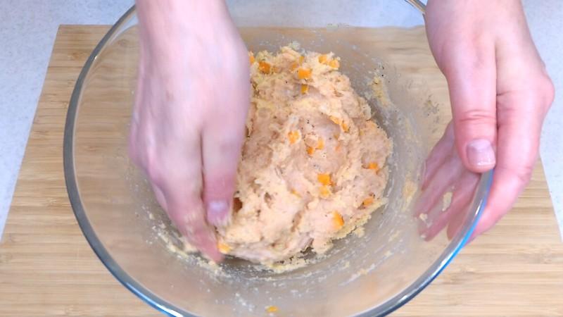 Закуска з курячої грудки: готую замість ковбаси на бутерброд і на святковий стіл