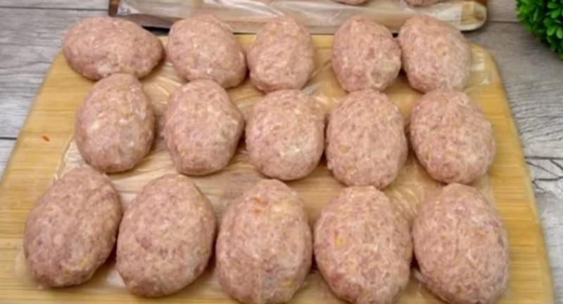 Рецепт “незвичайно смачних” котлет: секрет у пропорції