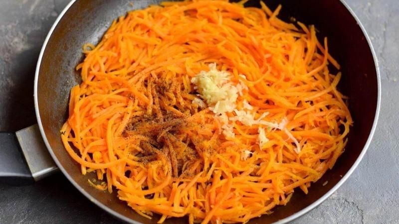 Рецепт смачного м’ясного салату “По-корейськи”: готується швидко, виходить дуже ситним