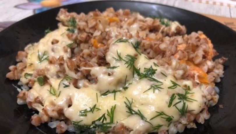 Гречка під шубою – готується дуже швидко. Смачний і ситний обід для всієї родини
