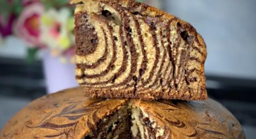 Готуємо пишний пиріг “Зебра”: найпростіший та найсмачніший рецепт приготування