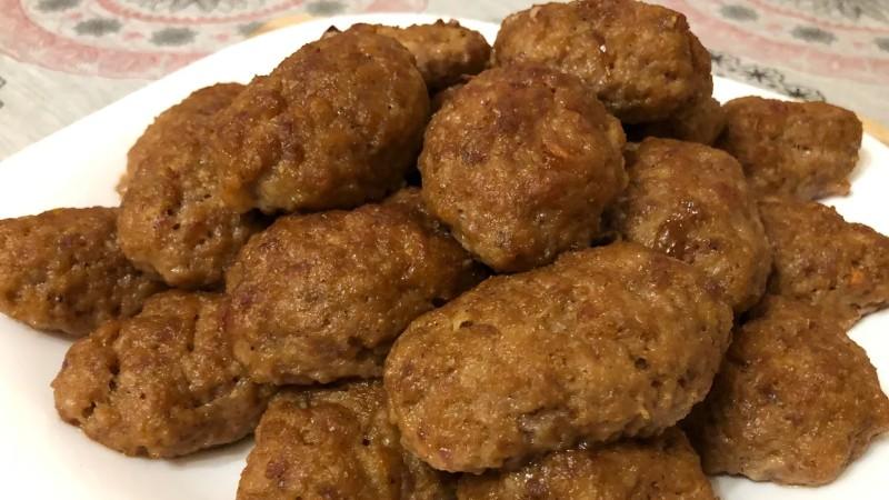 Соковиті котлети в духовці: один інгредієнт вирішує все