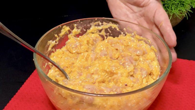 Курячі котлети з гарбузом у духовці та на сковороді