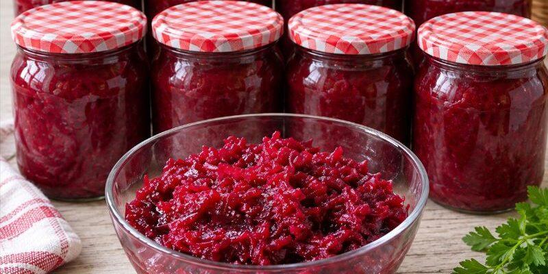 Маринований буряк із цибулею на зиму
